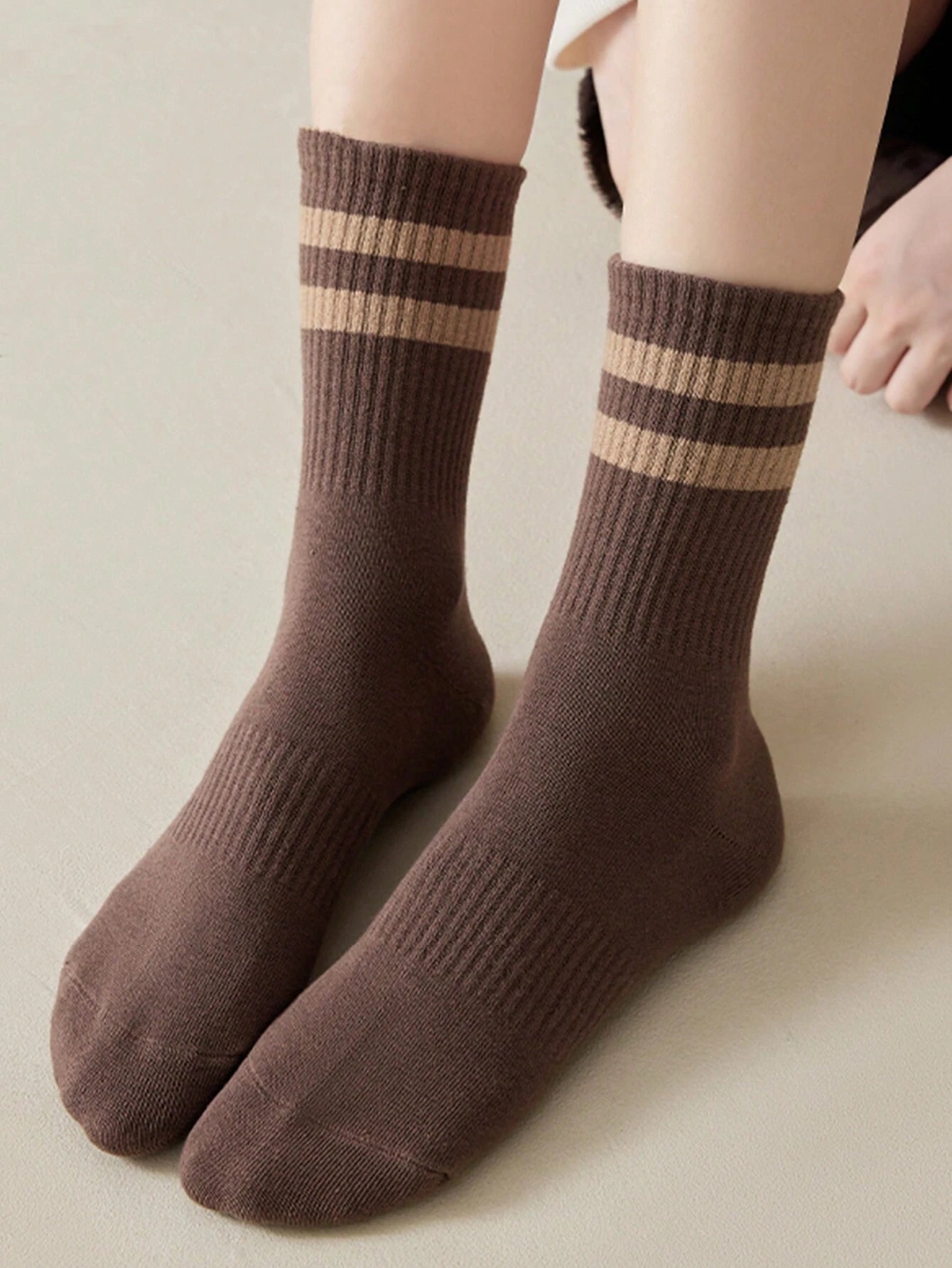 6 Pairs Women's Striped Breathable Casual Business Sports Running Cycling Versatile Fashionable Student Mid-Calf Socks